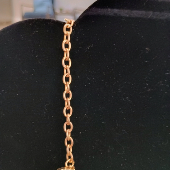 Elegant Gold and Yellow Necklace - Picture 3 of 4